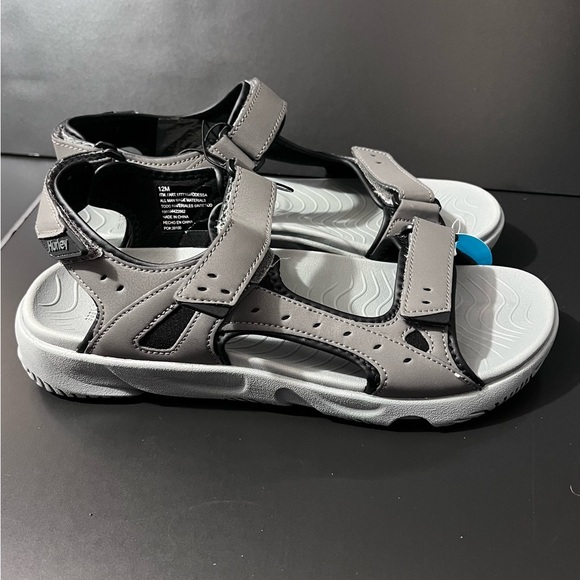 ***NWT*** Men’s Hurley Strapped Sandals - Picture 1 of 6